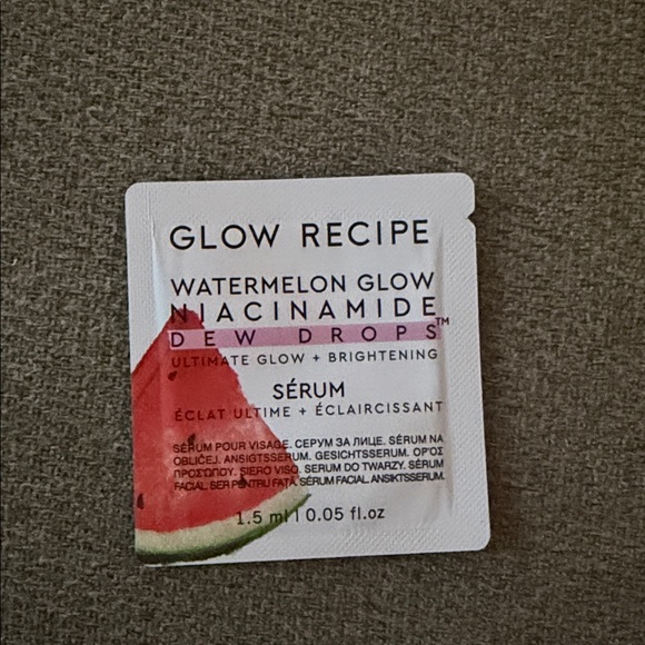 Beauty Sample Set - Picture 7 of 15